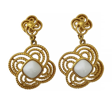 Trifari Bee Vintage